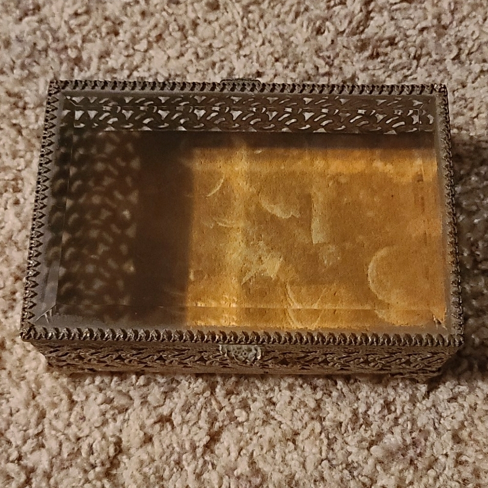 VINTAGE glass top jewelry box